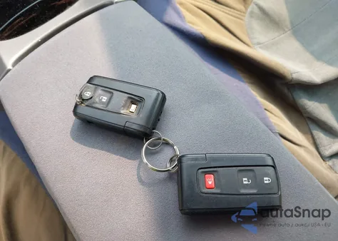 2008 Toyota Prius из США, поврежденный, VIN JTDKB20U487782467